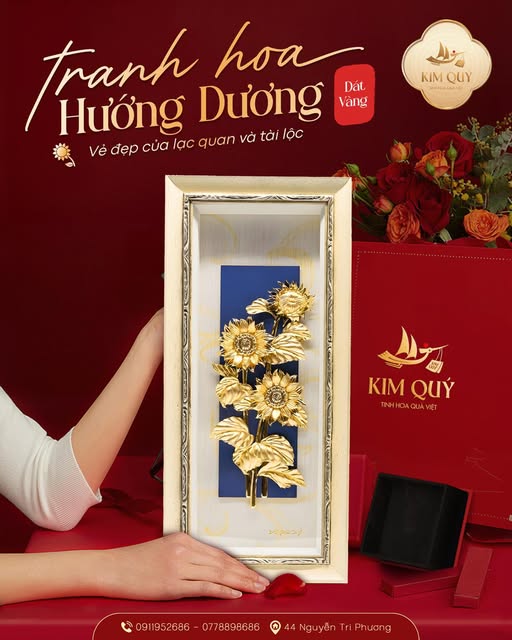 Tranh hướng dương dát vàng